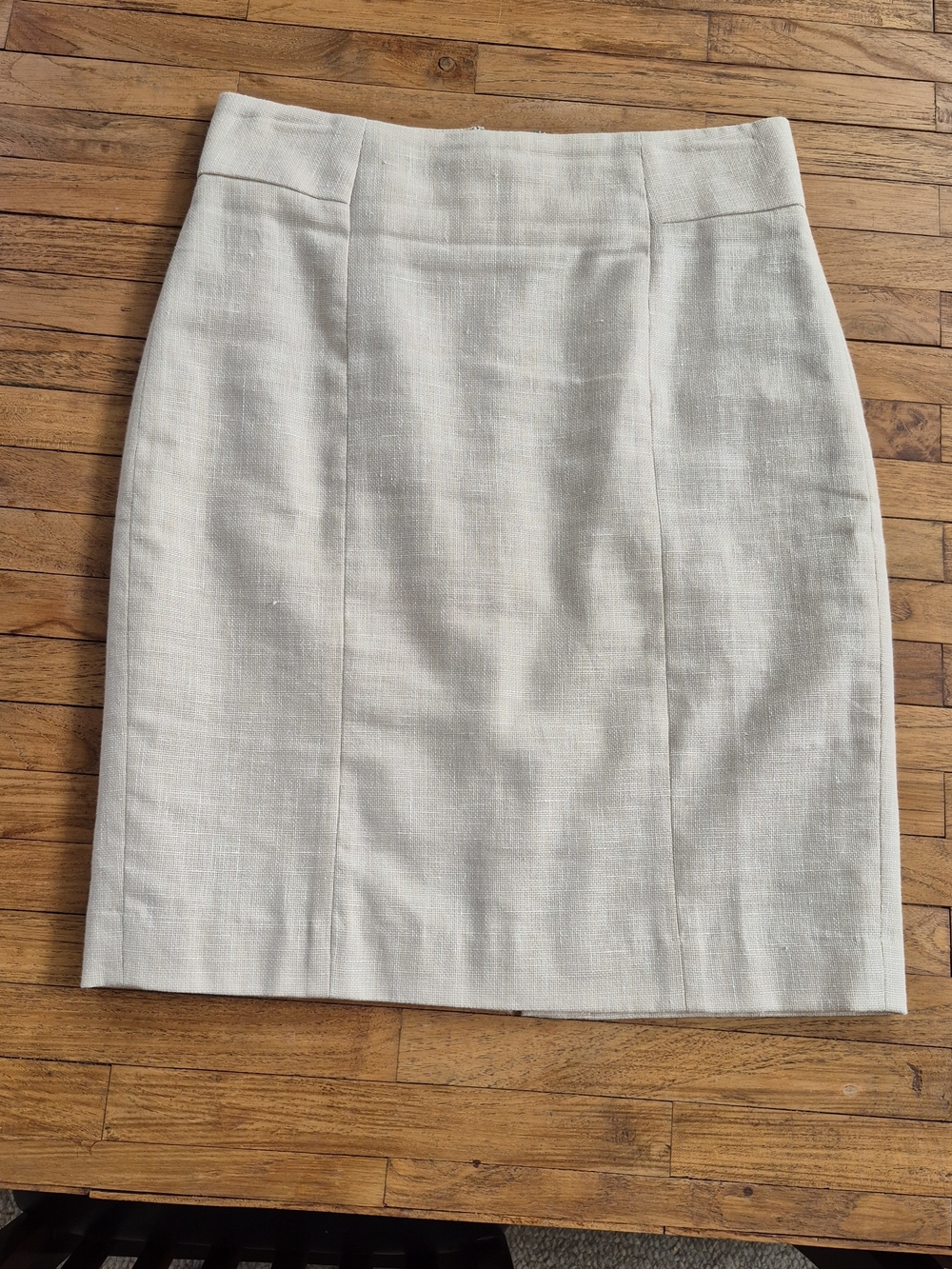 size 2 Ann Taylor Cream linen Pencil Skirt Waist: 27-28"